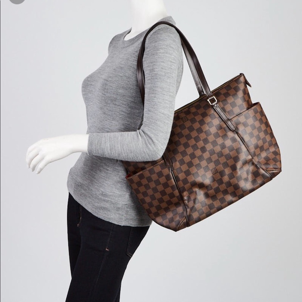 Authentic Louis Vuitton Totally MM